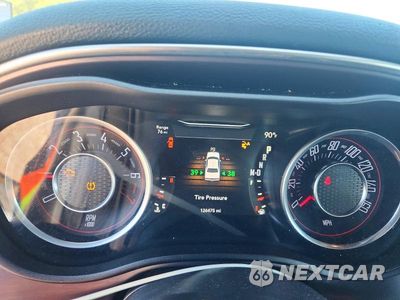 Zdjęcie 9 z 12 samochodu: 2015 DODGE CHALLENGER SXT VIN:2C3CDZAG6FH810985 - miniatura