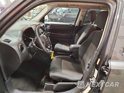 Zdjęcie 7 z 13 samochodu: 2014 JEEP PATRIOT SPORT VIN:1C4NJPBB3ED758649 - miniatura