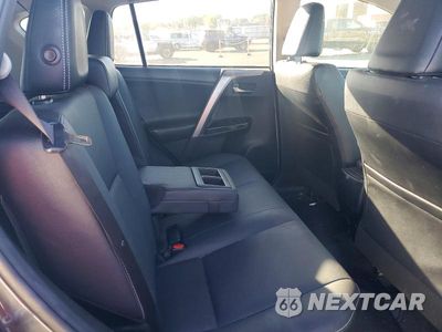 Zdjęcie 11 z 13 samochodu: 2018 TOYOTA RAV4 HV LIMITED VIN:JTMDJREV9JD171766 - miniatura