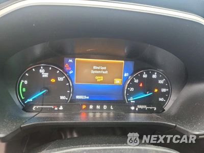 Zdjęcie 9 z 13 samochodu: 2022 FORD ESCAPE SE VIN:1FMCU9BZXNUA40972 - miniatura