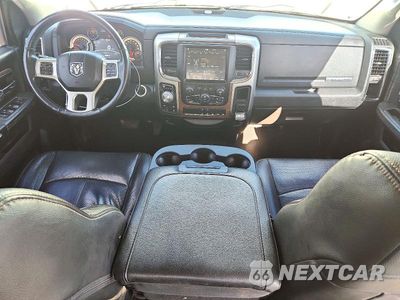Zdjęcie 8 z 12 samochodu: 2018 RAM 1500 LARAMIE VIN:1C6RR7NT6JS196581 - miniatura
