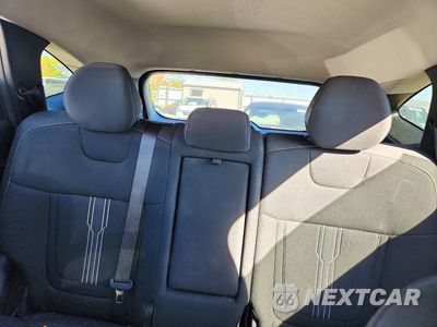 Zdjęcie 10 z 13 samochodu: 2023 HYUNDAI TUCSON SEL VIN:5NMJBCAE4PH183732 - miniatura