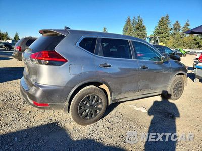 Trzecie zdjęcie samochodu z tyłu: 2017 NISSAN ROGUE S VIN:5N1AT2MM4HC795094 - miniatura
