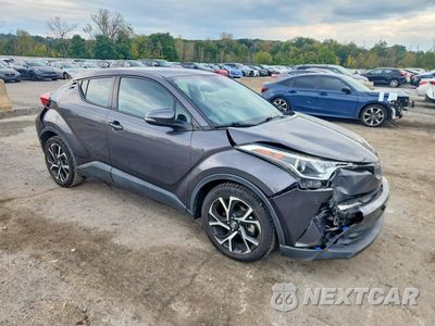 Czwarte zdjęcie samochodu z boku: 2018 TOYOTA C-HR XLE VIN:NMTKHMBX7JR033917 - miniatura