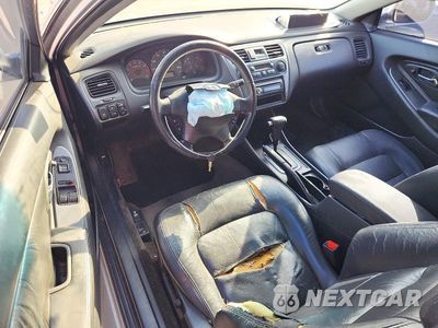 Zdjęcie 8 z 12 samochodu: 2002 HONDA ACCORD EX VIN:1HGCG22572A029216 - miniatura