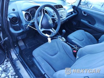 Zdjęcie 8 z 12 samochodu: 2013 HONDA FIT VIN:JHMGE8H35DC010426 - miniatura