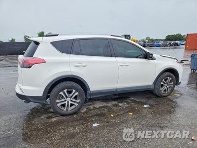 Trzecie zdjęcie samochodu z tyłu: 2018 TOYOTA RAV4 LE VIN:JTMZFREV6JD131166 - miniatura
