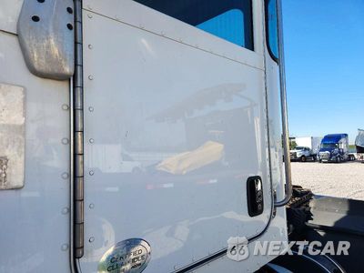 Zdjęcie 12 z 12 samochodu: 2017 PETERBILT 348 SEMI TRUCK VIN:1XP3AJ8X7HD430368 - miniatura