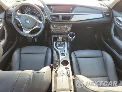 Zdjęcie 8 z 13 samochodu: 2015 BMW X1 XDRIVE28I VIN:WBAVL1C56FVY37421 - miniatura