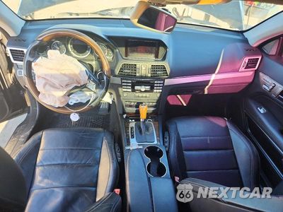 Zdjęcie 8 z 12 samochodu: 2013 MERCEDES-BENZ E 350 VIN:WDDKJ5KB8DF198157 - miniatura