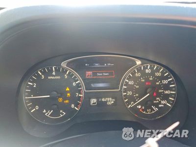 Zdjęcie 9 z 14 samochodu: 2015 NISSAN PATHFINDER S VIN:5N1AR2MM4FC690714 - miniatura