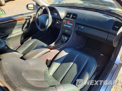 Zdjęcie 8 z 12 samochodu: 2001 MERCEDES-BENZ CLK 320 VIN:WDBLJ65G71F184904 - miniatura