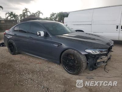 Czwarte zdjęcie samochodu z boku: 2021 BMW M5 VIN:WBS83CH08MCH12191 - miniatura