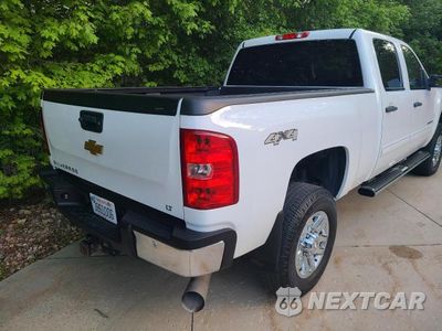 Czwarte zdjęcie samochodu z boku: 2014 CHEVROLET SILVERADO K3500 LT VIN:1GC4K0C83EF159869 - miniatura