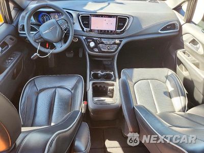 Zdjęcie 8 z 13 samochodu: 2025 CHRYSLER PACIFICA LIMITED VIN:2C4RC1GG2SR537582 - miniatura