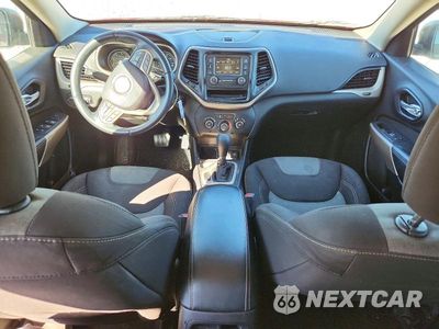 Zdjęcie 8 z 13 samochodu: 2017 JEEP CHEROKEE SPORT VIN:1C4PJLAB4HW617827 - miniatura