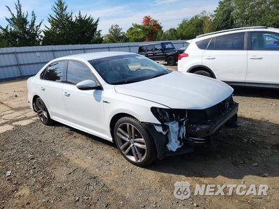 Czwarte zdjęcie samochodu z boku: 2018 VOLKSWAGEN PASSAT S VIN:1VWAA7A37JC017071 - miniatura