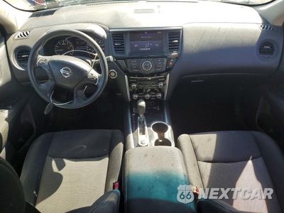 Zdjęcie 8 z 13 samochodu: 2017 NISSAN PATHFINDER S VIN:5N1DR2MM9HC690885 - miniatura