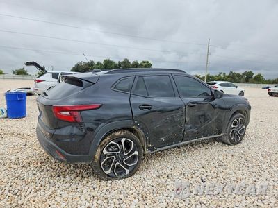 Trzecie zdjęcie samochodu z tyłu: 2025 CHEVROLET TRAX 2RS VIN:KL77LJEP9SC036348 - miniatura
