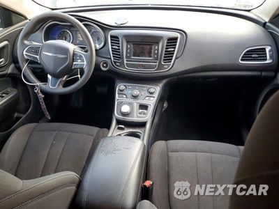 Zdjęcie 8 z 12 samochodu: 2016 CHRYSLER 200 LIMITED VIN:1C3CCCAB8GN115694 - miniatura