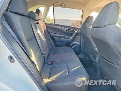 Zdjęcie 11 z 13 samochodu: 2020 TOYOTA RAV4 LE VIN:2T3K1RFV3LW087728 - miniatura