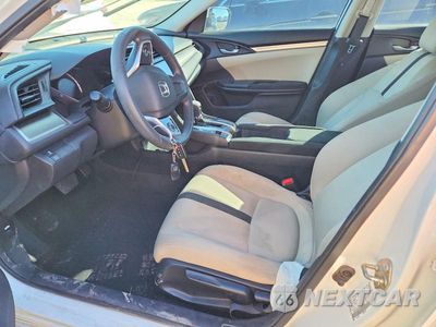 Zdjęcie 7 z 12 samochodu: 2017 HONDA CIVIC LX VIN:19XFC2F56HE020059 - miniatura