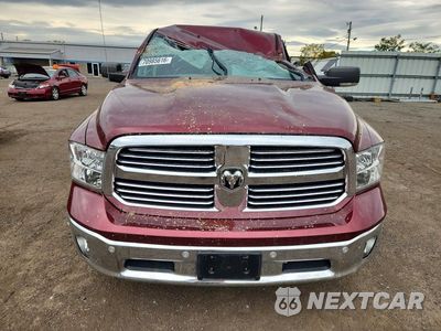 Piąte zdjęcie samochodu w środku: 2017 RAM 1500 SLT VIN:3C6RR7LT8HG714730 - miniatura