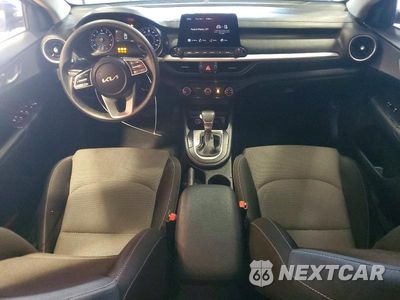 Zdjęcie 8 z 12 samochodu: 2024 KIA FORTE LXS VIN:3KPF24AD0RE804431 - miniatura