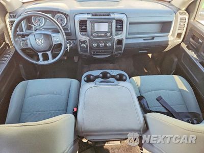 Zdjęcie 8 z 12 samochodu: 2016 RAM 1500 ST VIN:1C6RR6KT4GS133244 - miniatura