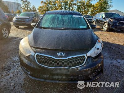Piąte zdjęcie samochodu w środku: 2016 KIA FORTE5 LX VIN:KNAFK5A84G5581910 - miniatura