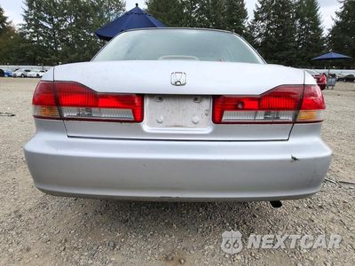Zdjęcie 6 z 12 samochodu: 2001 HONDA ACCORD LX VIN:JHMCG564X1C029083 - miniatura