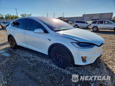 Czwarte zdjęcie samochodu z boku: 2019 TESLA MODEL X VIN:5YJXCBE43KF203305 - miniatura