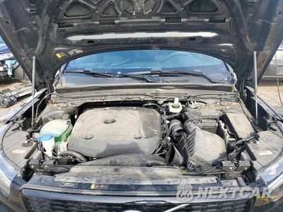 Zdjęcie 12 z 13 samochodu: 2022 VOLVO XC40 T5 R-DESIGN VIN:YV4162UM9N2791083 - miniatura
