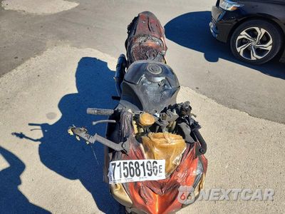 Piąte zdjęcie samochodu w środku: 2009 KAWASAKI ZX1400 C VIN:JKBZXNC189A014178 - miniatura