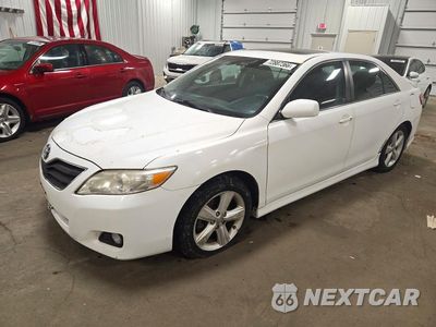 2010 TOYOTA CAMRY SE 4T1BF3EK2AU532780 - główne zdjęcie licytacji z USA - miniatura