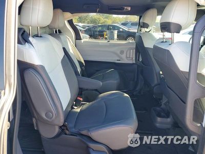 Zdjęcie 11 z 14 samochodu: 2024 TOYOTA SIENNA XSE VIN:5TDDSKFC1RS145745 - miniatura