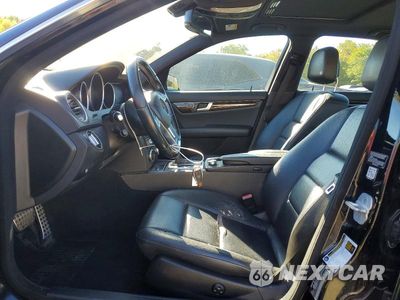 Zdjęcie 7 z 12 samochodu: 2014 MERCEDES-BENZ C 300 4MATIC VIN:WDDGF8AB5EA959624 - miniatura