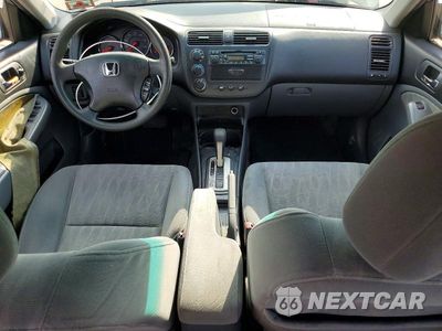 Zdjęcie 8 z 12 samochodu: 2005 HONDA CIVIC LX VIN:2HGES16505H577981 - miniatura