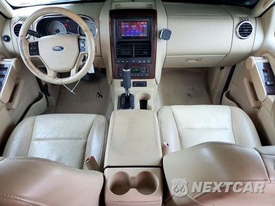 Zdjęcie 8 z 13 samochodu: 2006 FORD EXPLORER LIMITED VIN:1FMEU75E56UB67720 - miniatura