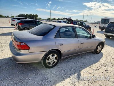 Trzecie zdjęcie samochodu z tyłu: 2000 HONDA ACCORD EX VIN:JHMCG5667YC036357 - miniatura