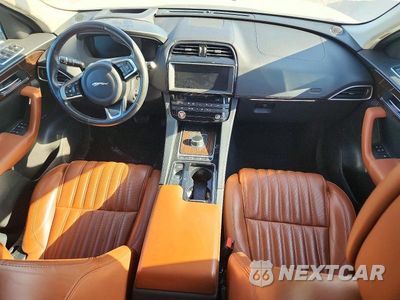 Zdjęcie 8 z 12 samochodu: 2018 JAGUAR F-PACE PORTFOLIO VIN:SADCN2EV1JA242827 - miniatura