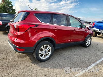 Trzecie zdjęcie samochodu z tyłu: 2019 FORD ESCAPE SE VIN:1FMCU0GD2KUB99523 - miniatura