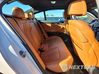 Zdjęcie 10 z 12 samochodu: 2019 BMW 530 I VIN:WBAJA5C57KBX86535 - miniatura