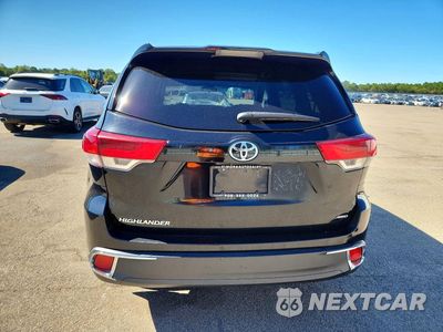 Zdjęcie 6 z 13 samochodu: 2018 TOYOTA HIGHLANDER LE VIN:5TDBZRFH1JS820862 - miniatura