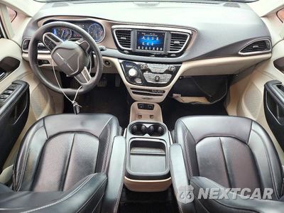 Zdjęcie 8 z 13 samochodu: 2021 CHRYSLER VOYAGER LXI VIN:2C4RC1DGXMR547686 - miniatura
