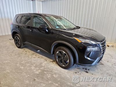 Czwarte zdjęcie samochodu z boku: 2025 NISSAN ROGUE SV VIN:5N1BT3BB7SC814420 - miniatura