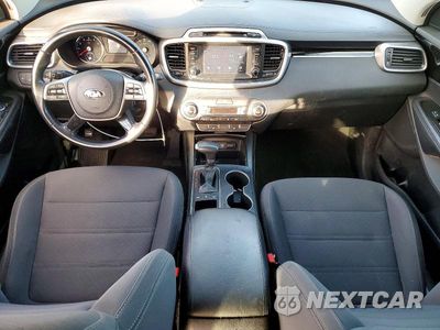 Zdjęcie 8 z 13 samochodu: 2019 KIA SORENTO LX VIN:5XYPGDA39KG601480 - miniatura