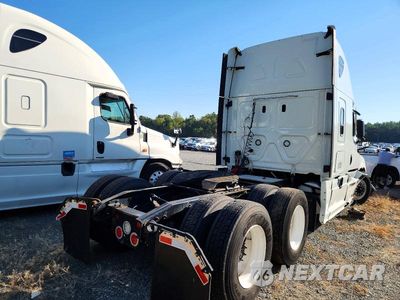 Czwarte zdjęcie samochodu z boku: 2021 FREIGHTLINER CASCADIA 126 SEMI TRUCK VIN:3AKJHHDRXMSNA0846 - miniatura