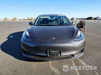 Piąte zdjęcie samochodu w środku: 2023 TESLA MODEL 3 VIN:5YJ3E1EA5PF618030 - miniatura