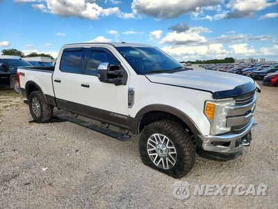 Czwarte zdjęcie samochodu z boku: 2017 FORD F250 SUPER DUTY VIN:1FT7W2BTXHEE55694 - miniatura